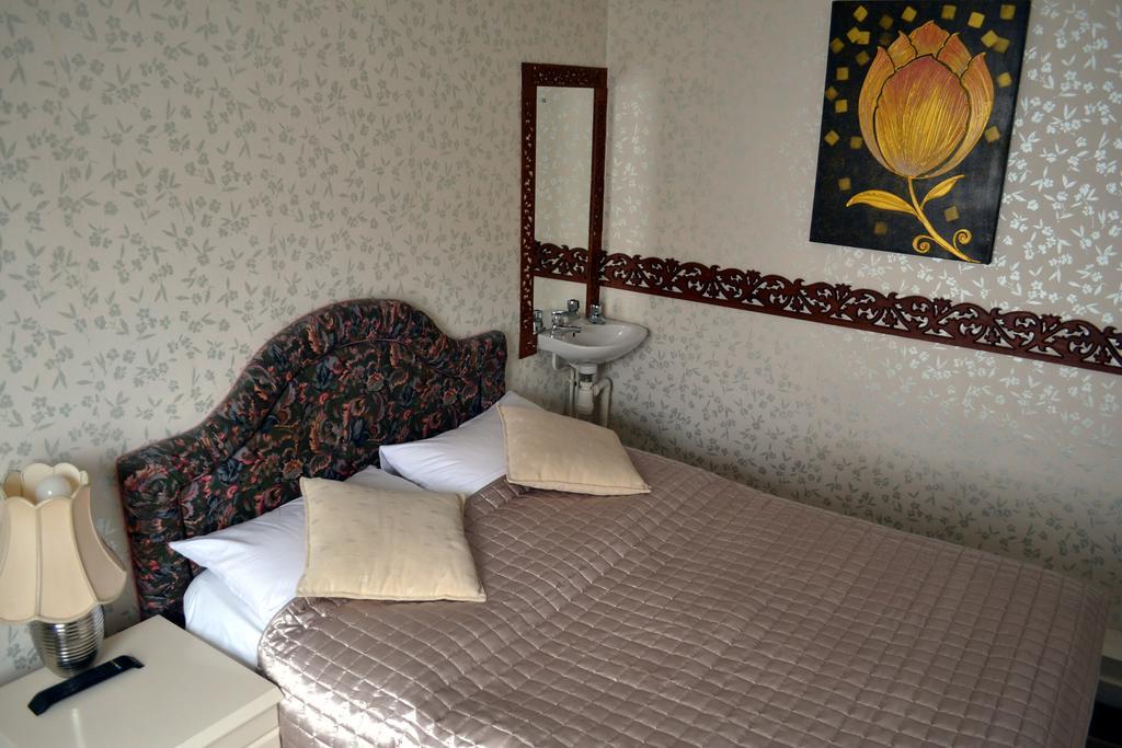 Ely Guest House Room photo